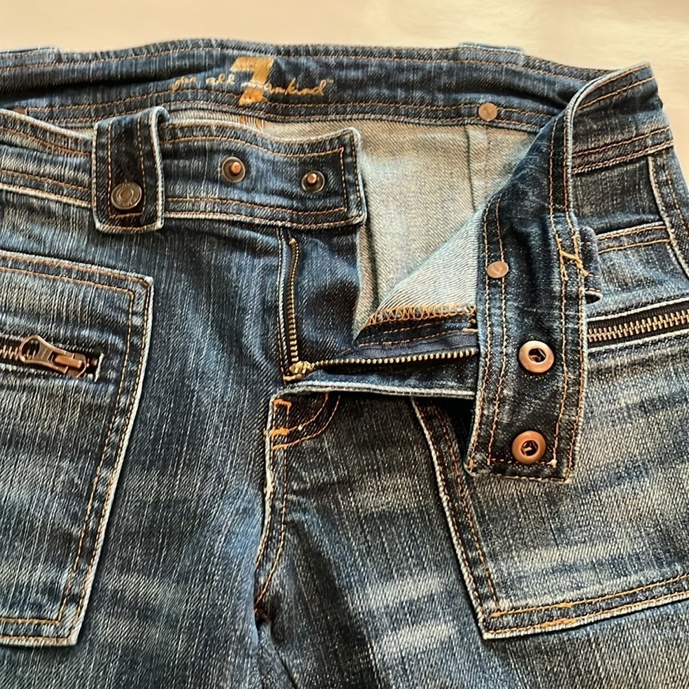 7 For All Mankind Bootcut Mid Rise
Size 27 - Picture 16 of 16